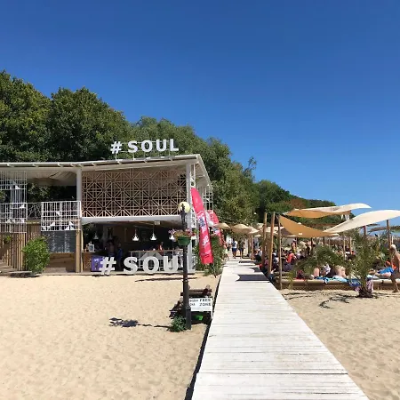 Daire Sun Coast - Sea View Few Steps From And Marina